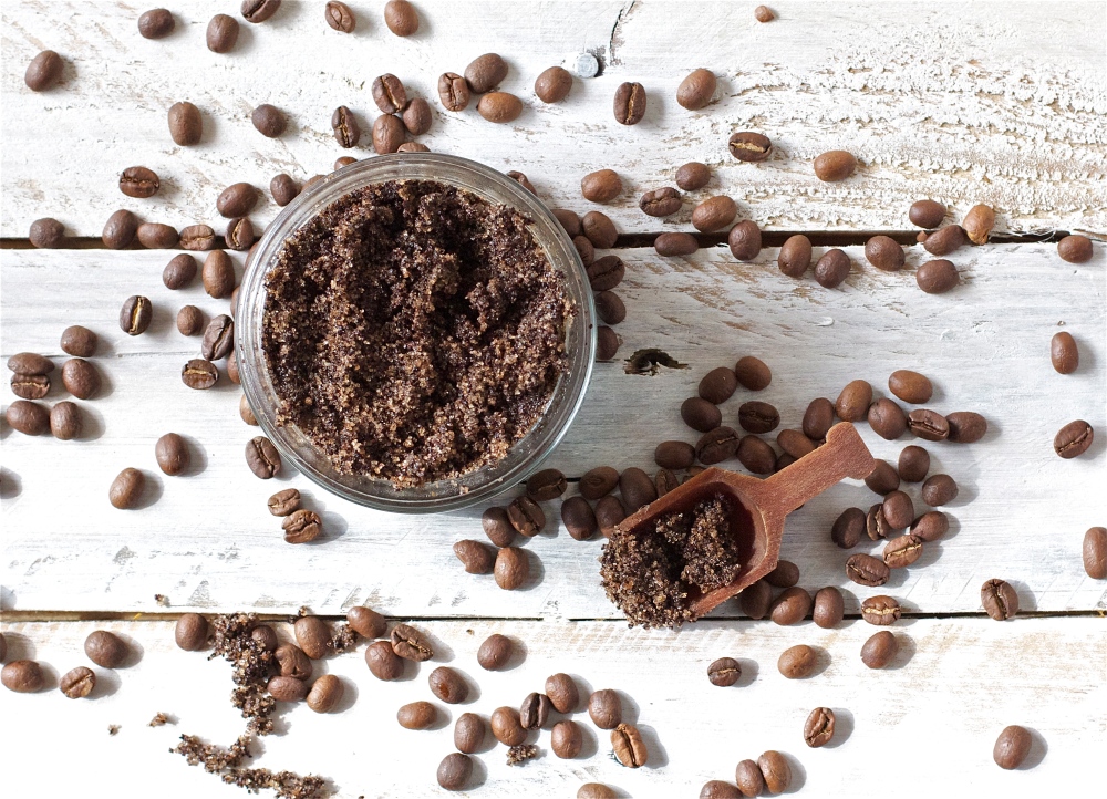 Coffee-+-Vanilla-Sugar-Scrub-offbeat-+-inspired-1
